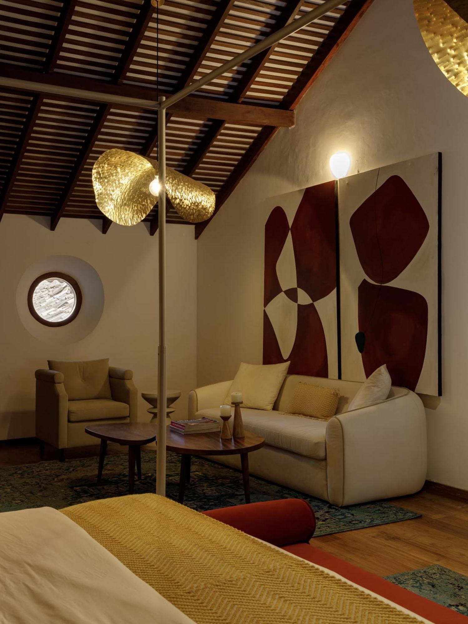 Deluxe King Suite